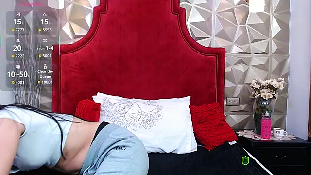 Lili Opal online show from February 2026 12:03:01 PM