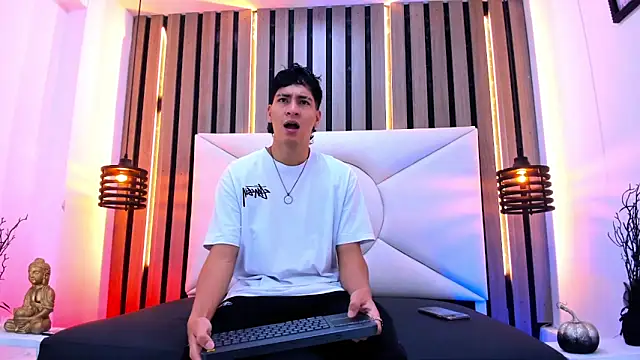 Snapshot of Jhojan_twink chatting on October 2025 12:13:02 PM Jhojan twink online show from October 2025 12:13:02 PM