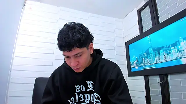 Snapshot of Jhojan_twink chatting on November 2025 01:12:02 PM Jhojan twink online show from November 2025 01:12:02 PM