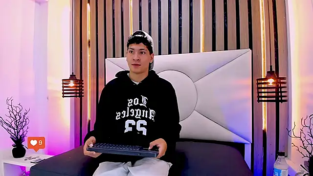 Snapshot of Jhojan_twink chatting on November 2025 12:38:01 PM Jhojan twink online show from November 2025 12:38:01 PM