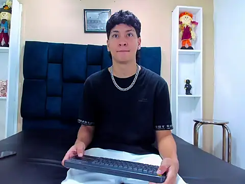 Snapshot of Jhojan_twink chatting on November 2025 12:59:03 PM Jhojan twink online show from November 2025 12:59:03 PM