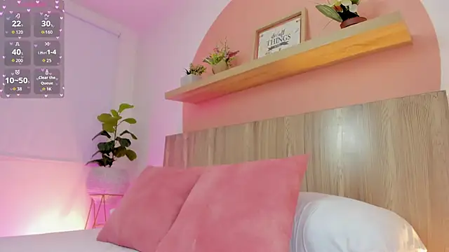 nina blake online show from December 2025 02:41:02 AM