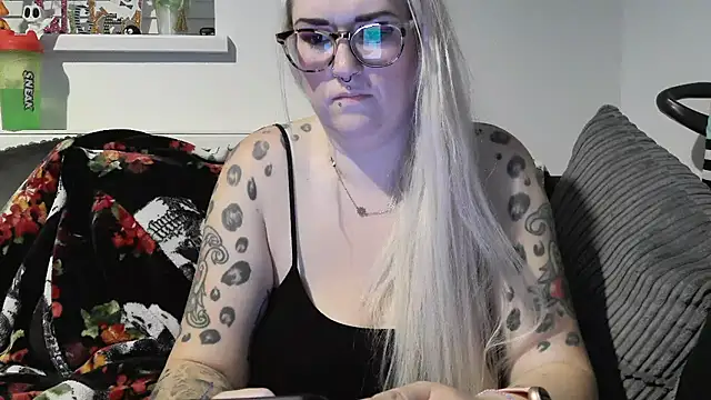 Sizzling Indie36 online show from October 2025 01:06:02 AM