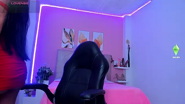 Molly h0t online show from November 2025 12:18:01 PM