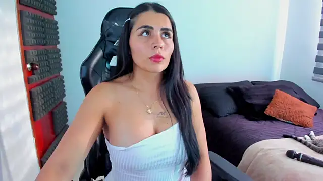 hannarusso online show from March 2026 10:03:02 PM