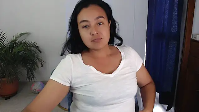 Snapshot of Themagicpotion chatting on July 2026 03:39:02 PM Themagicpotion online show from July 2026 03:39:02 PM