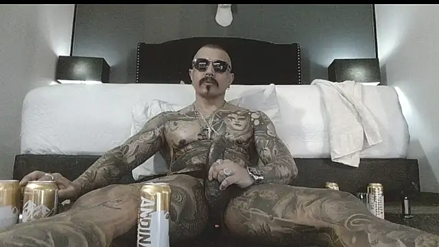 danilog515 online show from November 2025 11:03:01 PM