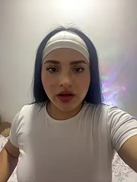 pareja curiosa19 online show from April 2026 01:27:02 AM