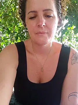 emiliemilf online show from April 2026 06:34:01 PM