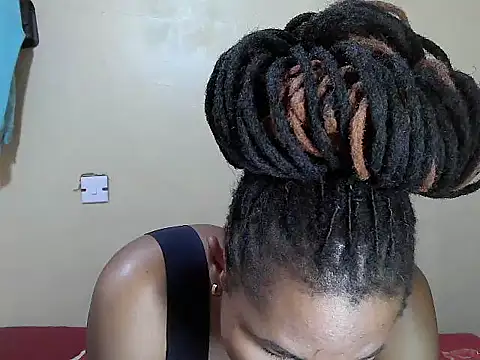 Snapshot of Creamy-Aisha chatting on November 2025 11:10:02 AM Creamy-Aisha online show from November 2025 11:10:02 AM