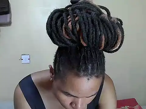 Snapshot of Creamy-Aisha chatting on November 2025 01:12:02 PM Creamy-Aisha online show from November 2025 01:12:02 PM