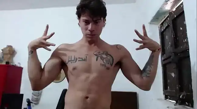 Snapshot of billykink chatting on March 2025 03:40:01 PM billykink online show from March 2025 03:40:01 PM