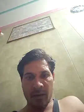 johnny8731 online show from June 2026 05:39:02 PM