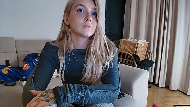 tattoobbgirl online show from April 2026 07:58:01 PM