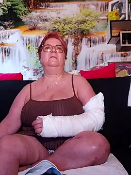 QueenPammy1 online show from March 2025 07:05:02 AM