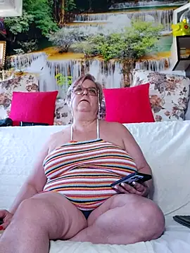 QueenPammy1 online show from September 2025 10:49:02 AM