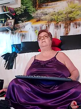 QueenPammy1 online show from April 2026 05:40:02 AM