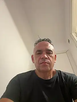 mateocali25 online show from July 2026 02:20:01 PM