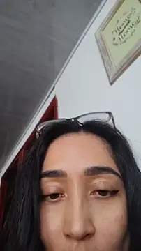 Snapshot of Elowyn chatting on May 2026 09:12:01 PM Elowyn online show from May 2026 09:12:01 PM