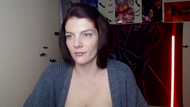 VanessaRey  online show from November 2025 06:00:02 PM