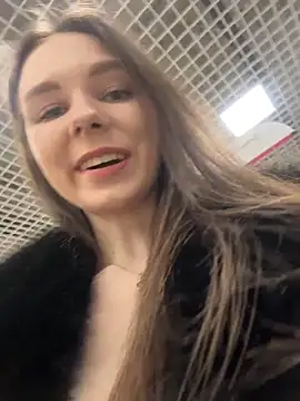 MilaBee online show from March 2026 11:14:01 AM