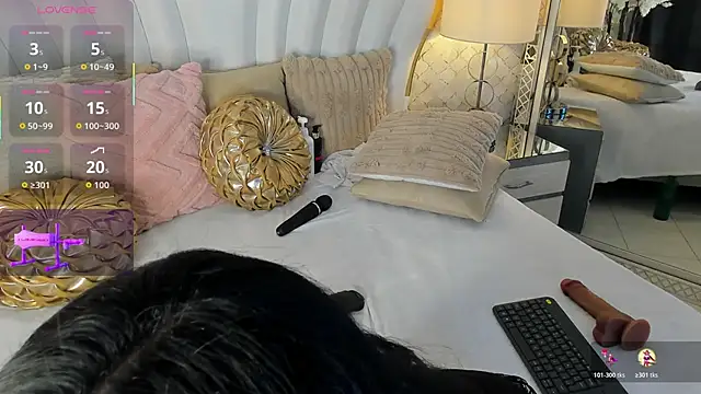 Snapshot of AriaJonnes_ chatting on November 2025 02:08:02 PM AriaJonnes online show from November 2025 02:08:02 PM