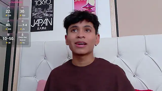 Ethan Westt online show from November 2025 08:19:02 PM