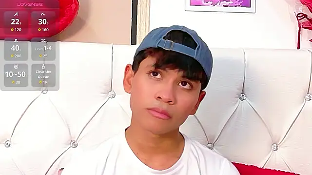 Ethan Westt online show from February 2026 08:27:01 PM