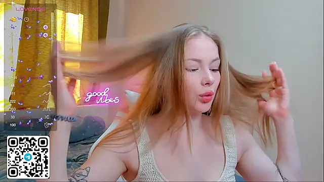 Snapshot of -awari- chatting on March 2025 08:25:02 AM -awari- online show from March 2025 08:25:02 AM