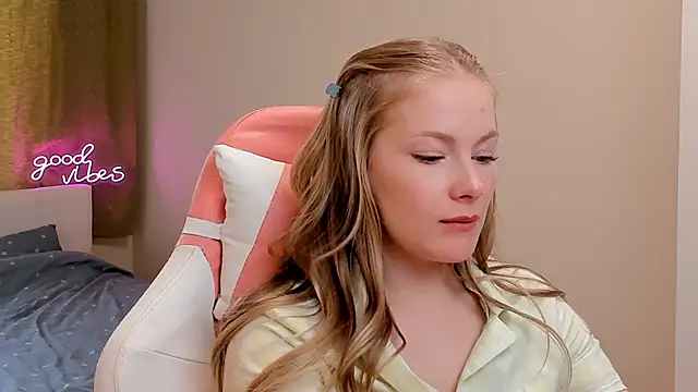 Snapshot of -awari- chatting on March 2025 11:22:02 AM -awari- online show from March 2025 11:22:02 AM