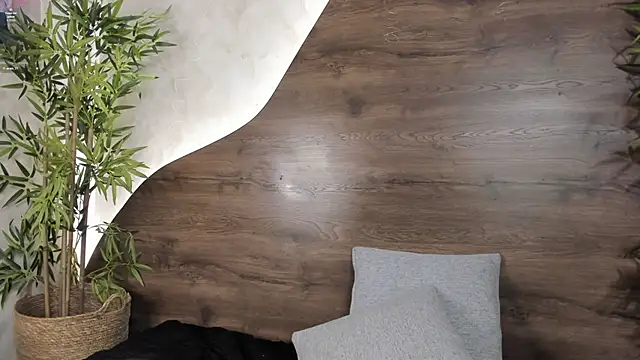 mia lacy  online show from November 2025 07:46:02 PM