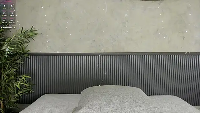 mia lacy  online show from December 2025 12:21:02 PM