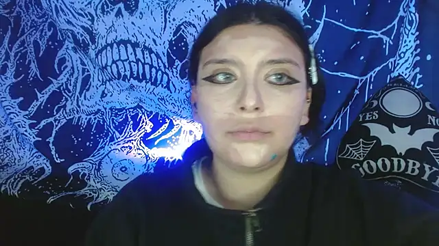 Snapshot of mikaskullcs chatting on October 2025 04:40:01 AM mikaskullcs online show from October 2025 04:40:01 AM