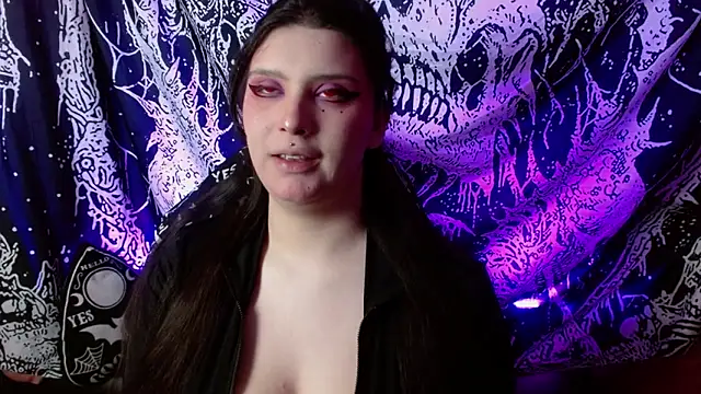 mikaskullcs online show from April 2026 05:21:02 PM