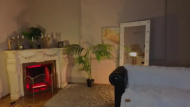 Jes Solar online show from October 2025 08:53:02 PM