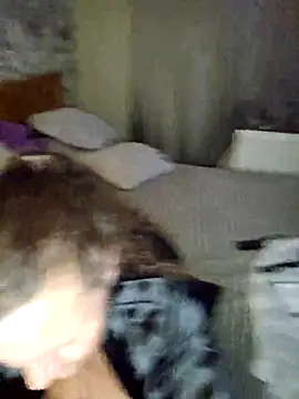 MissQueenBeex online show from November 2025 08:36:02 PM