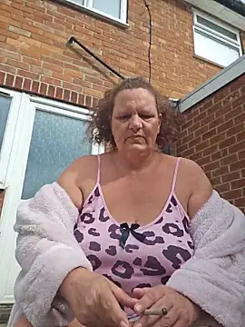 MissQueenBeex online show from June 2026 08:06:01 AM