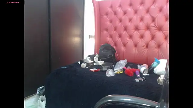 nei girl online show from July 2026 11:41:01 AM
