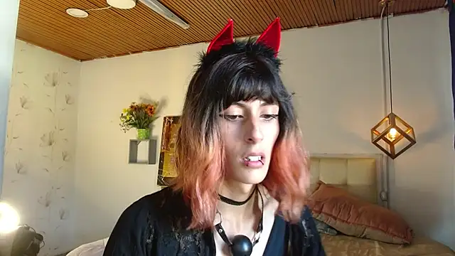 Snapshot of goth_minerva chatting on March 2025 01:40:01 PM goth minerva online show from March 2025 01:40:01 PM