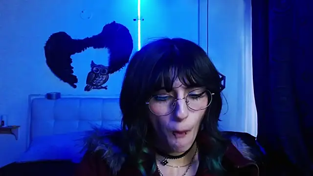 Snapshot of goth_minerva chatting on September 2025 01:46:01 PM goth minerva online show from September 2025 01:46:01 PM