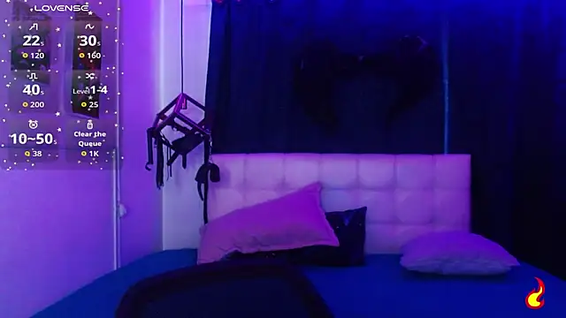 Snapshot of goth_minerva chatting on November 2025 01:22:02 PM goth minerva online show from November 2025 01:22:02 PM