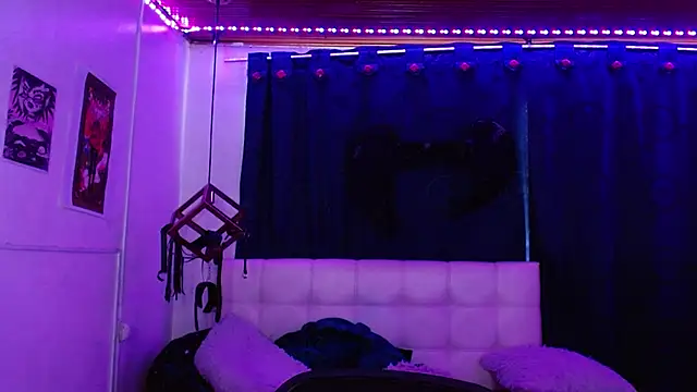 Snapshot of goth_minerva chatting on November 2025 02:32:01 PM goth minerva online show from November 2025 02:32:01 PM