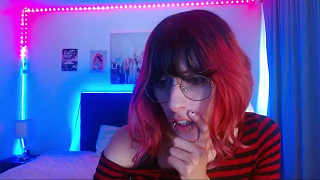 Snapshot of goth_minerva chatting on November 2025 01:32:02 PM goth minerva online show from November 2025 01:32:02 PM