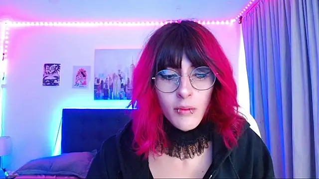 Snapshot of goth_minerva chatting on November 2025 01:11:02 PM goth minerva online show from November 2025 01:11:02 PM