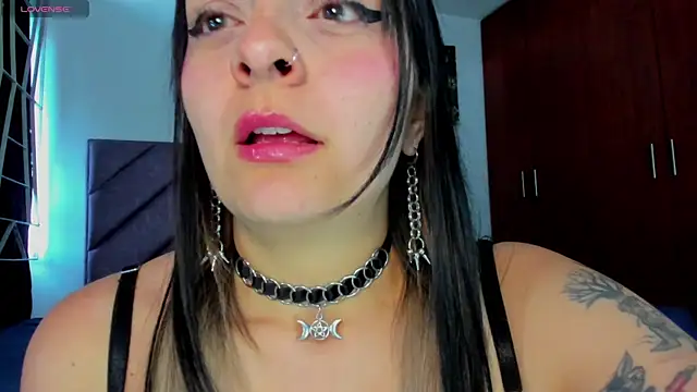 KARINNA  RAVEN online show from July 2026 10:19:02 PM