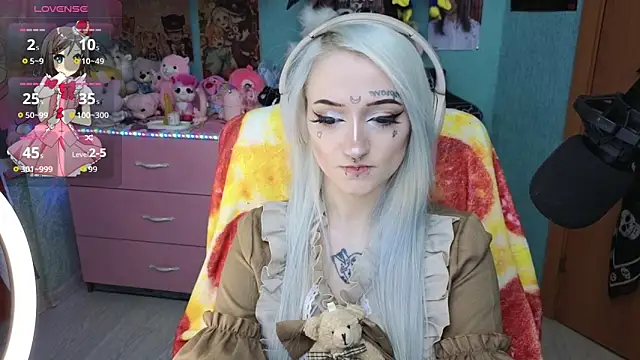 Manuela unicorn online show from April 2026 09:13:01 PM
