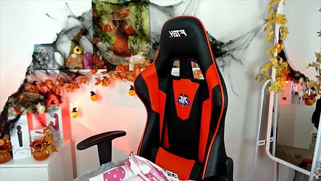 Lucky Lana online show from October 2025 02:37:02 AM