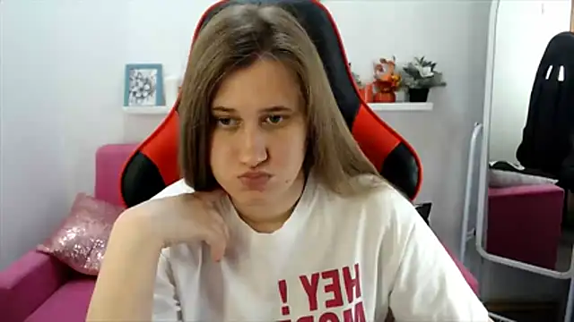 Lucky Lana online show from July 2026 02:47:02 AM