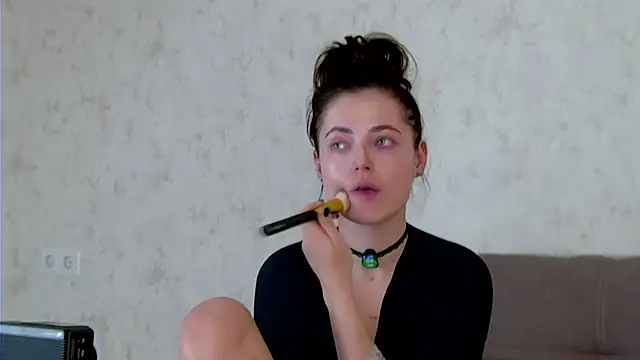 AshleyD  online show from April 2026 03:04:02 AM