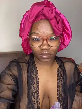 YummyMelanin117 online show from March 2026 09:54:01 PM